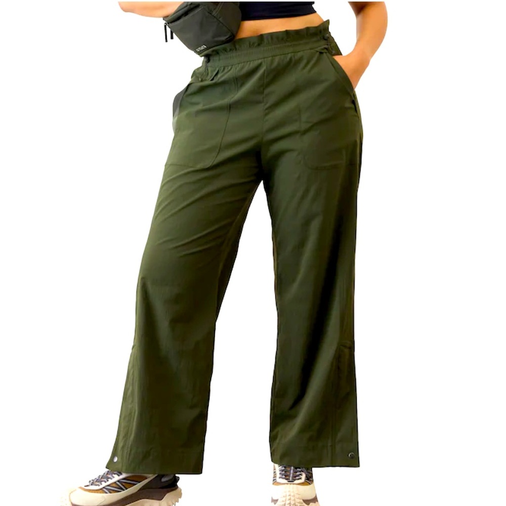 Athleta Trekkie High Rise Parachute Pant